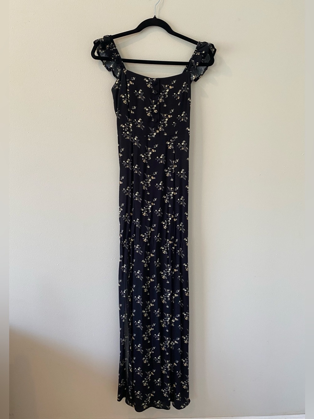Forever 21 Floral Maxi Dress Small Faux Buttons Front Slit Flutter Sleeves Black